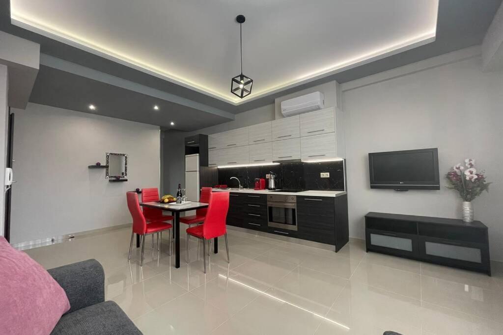 Maxim Deluxe Apartment Nea Alikarnassos Экстерьер фото