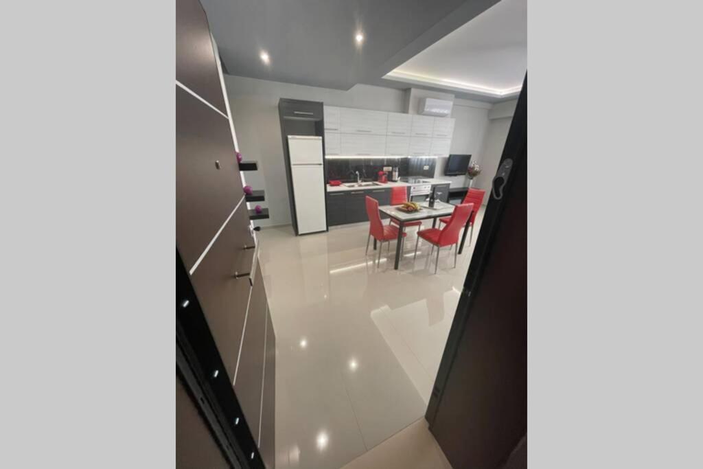 Maxim Deluxe Apartment Nea Alikarnassos Экстерьер фото